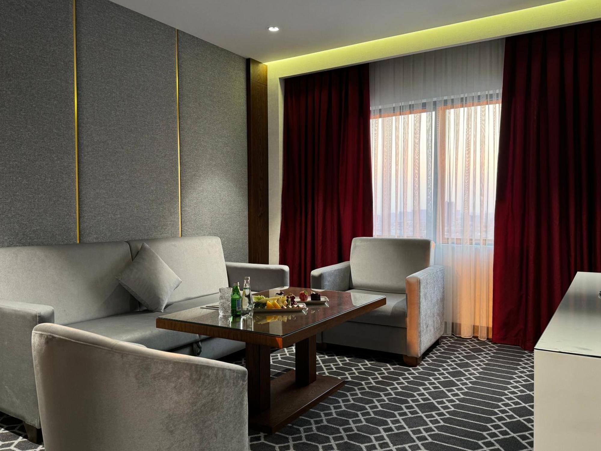 Ankawa Holiday Hotel Arbil Exterior foto